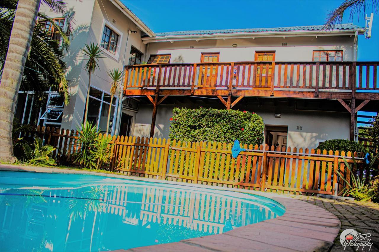 On The Estuary Hotell Knysna Exteriör bild